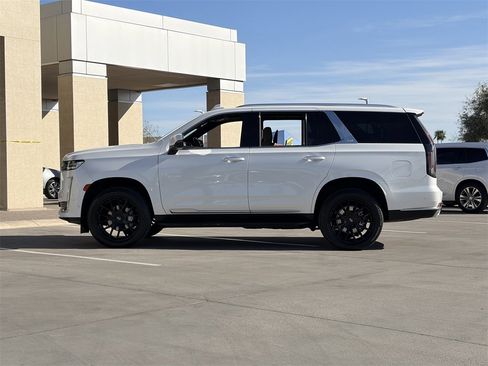 Certified 2023 Cadillac Escalade Premium Luxury w/ Performance Package image 8