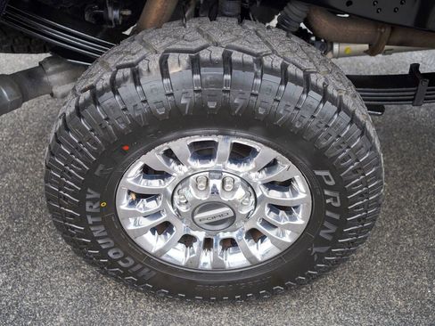 Used 2022 Ford F250 XLT w/ XLT Premium Package AWD/4WD image 33