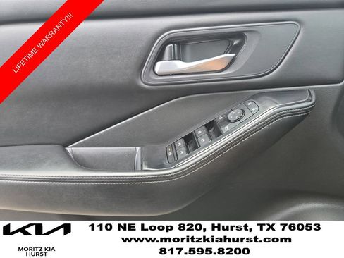Used 2024 Nissan Rogue SV FWD image 25