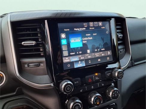 New 2026 RAM 1500 4x4 Crew Cab image 19