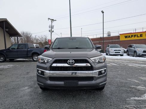 Used 2016 Toyota 4Runner Limited image 2