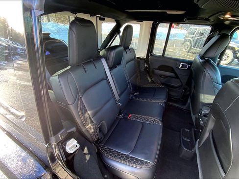 Certified 2023 Jeep Wrangler Altitude image 18