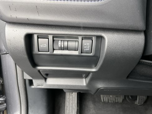 Used 2025 Subaru Forester Premium AWD/4WD image 25