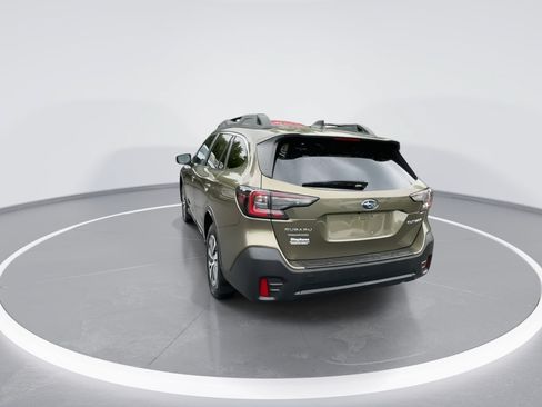 Used 2021 Subaru Outback Premium AWD/4WD image 15