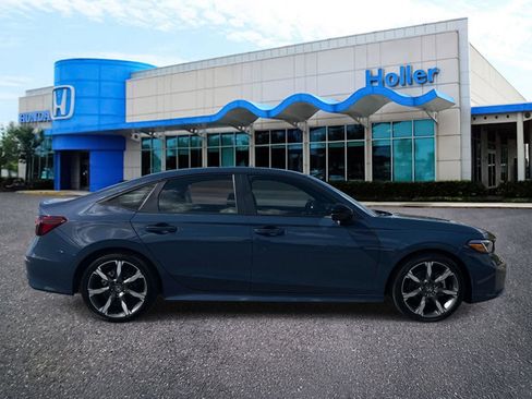 Certified 2025 Honda Civic Sport Touring image 2