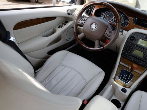 Used 2005 Jaguar X-TYPE 3.0 image 20