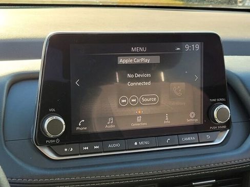 Used 2023 Nissan Rogue SV image 19