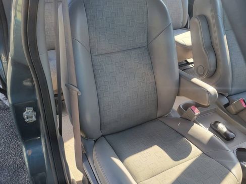 Used 2006 Saturn Relay Level 2 w/ Preferred Pkg FWD image 21