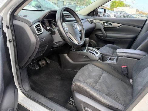 Used 2014 Nissan Rogue SV FWD image 11