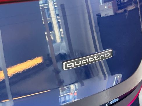 Used 2022 Audi Q7 Premium Plus image 18