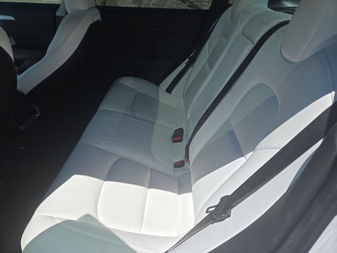 Used 2021 Tesla Model 3 Long Range AWD/4WD image 10