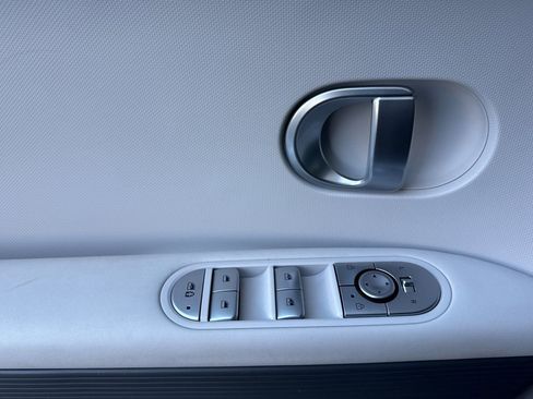 Certified 2024 Hyundai Ioniq 5 SEL RWD image 11