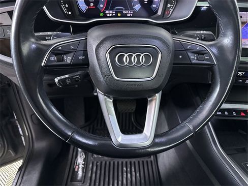 Used 2024 Audi Q3 2.0T Premium image 11