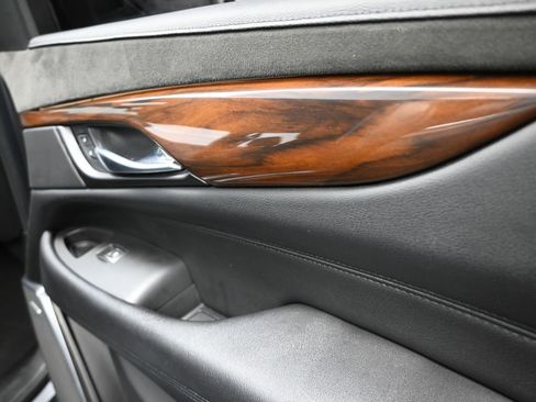 Used 2020 Cadillac Escalade ESV Luxury image 27