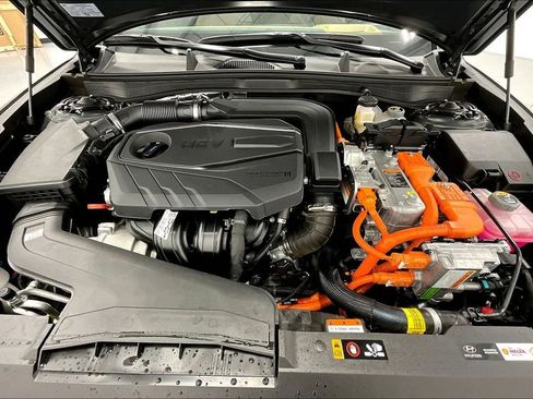 Certified 2025 Hyundai Sonata Limited image 12