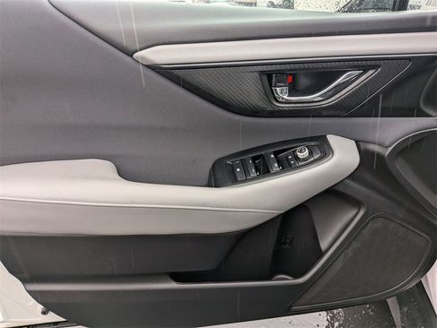 Used 2025 Subaru Outback Premium image 11