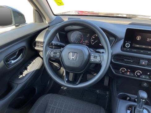 Used 2025 Honda HR-V LX image 11