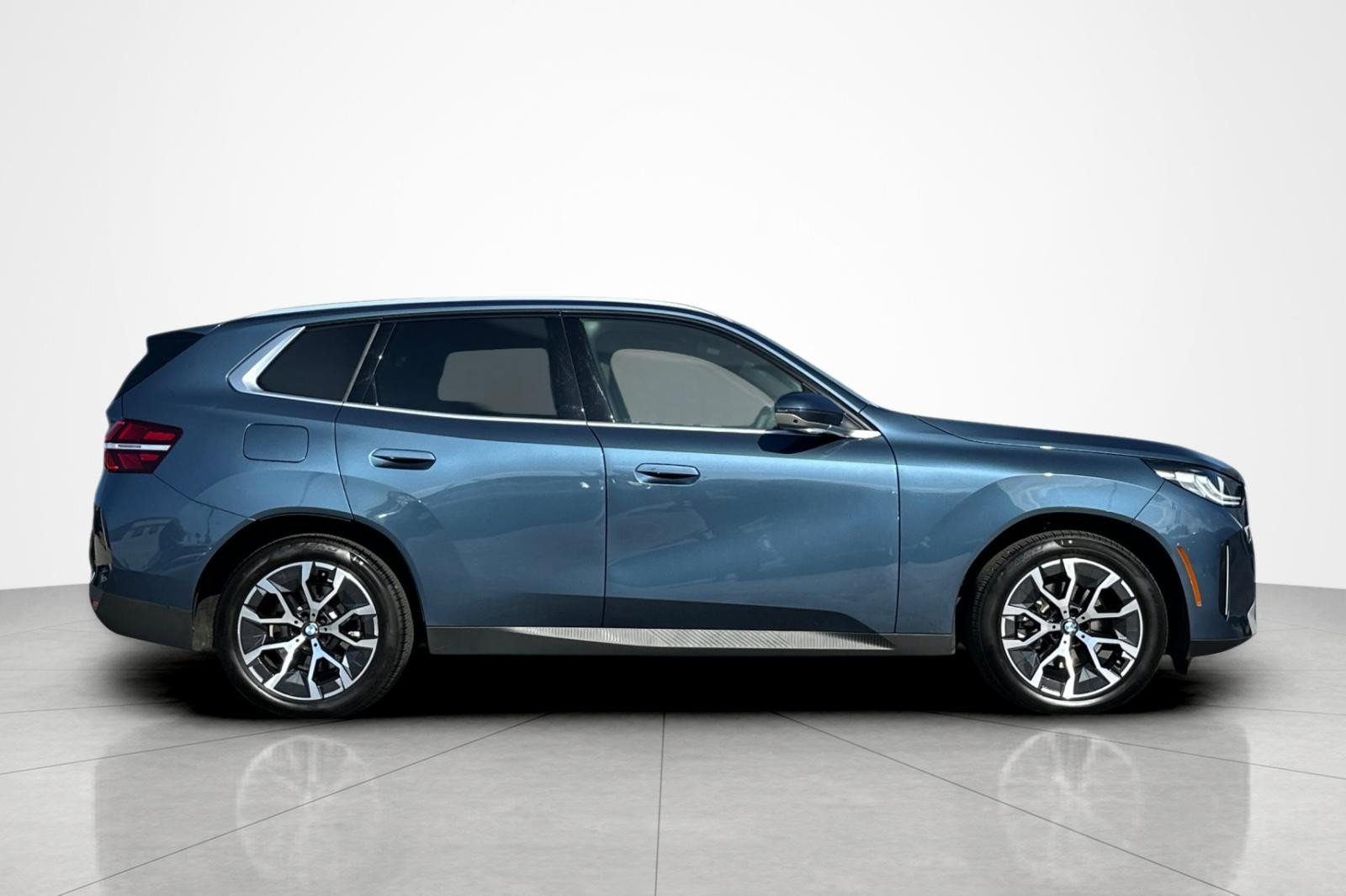 Used 2026 BMW X3 xDrive30i w/ Premium Package AWD/4WD image 6
