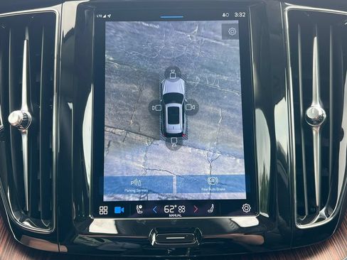 Used 2023 Volvo XC60 B5 Plus w/ Climate Package AWD/4WD image 27