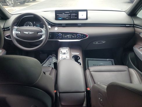 Used 2023 Genesis GV70 2.5T w/ Advanced Package image 14