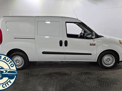 Used 2022 RAM ProMaster City Tradesman FWD image 8