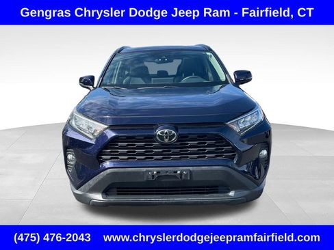 Used 2021 Toyota RAV4 XLE w/ Convenience Package AWD/4WD image 2