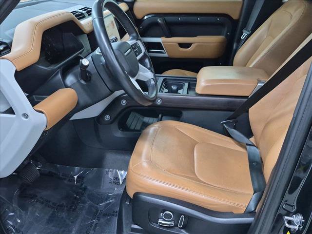 Used 2023 Land Rover Defender 130 SE AWD/4WD image 16