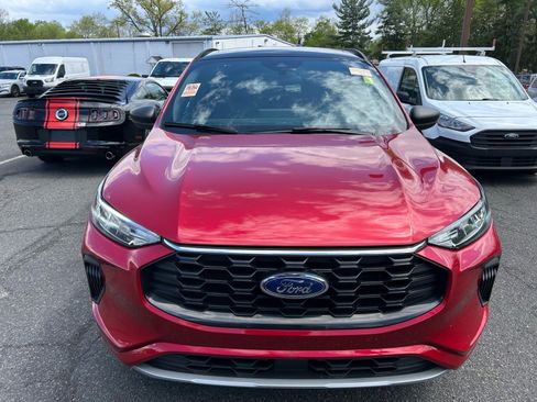 Used 2024 Ford Escape ST-Line w/ Tech Pack #1 image 2
