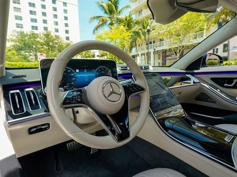 Used 2023 Mercedes-Benz S 500 4MATIC w/ AMG Line image 60