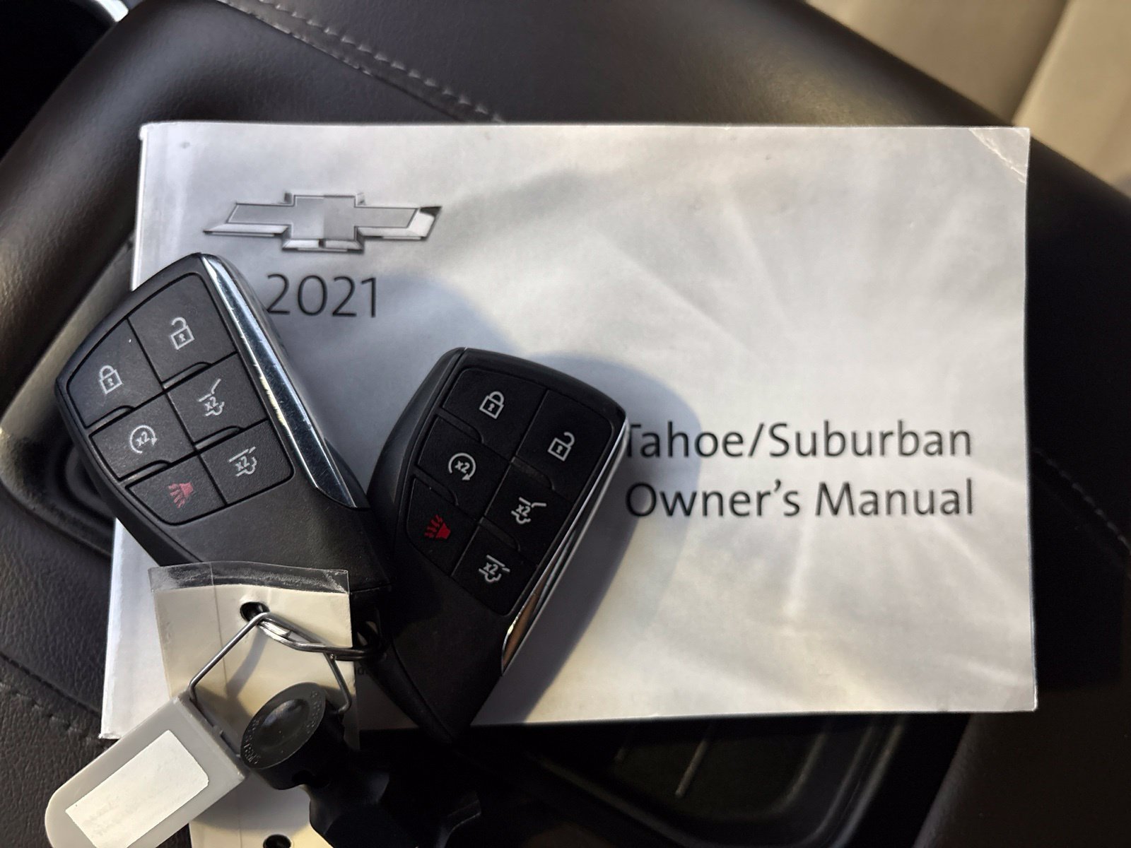 Used 2021 Chevrolet Tahoe Z71 w/ Z71 Signature Package AWD/4WD image 37