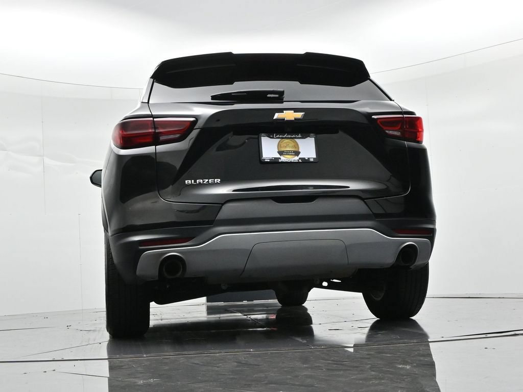 Used 2025 Chevrolet Blazer LT FWD image 20