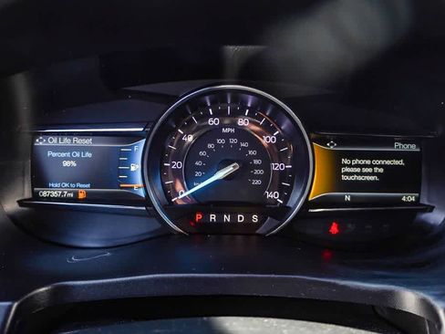 Used 2018 Ford Explorer XLT w/ Equipment Group 201A AWD/4WD image 25