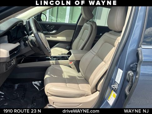 Certified 2022 Lincoln Corsair AWD w/ Equipment Group 101A image 12