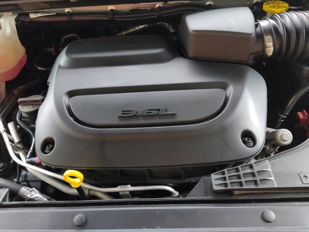 Used 2024 Chrysler Pacifica Touring-L FWD image 30