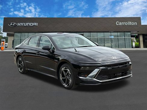 New 2026 Hyundai Sonata SEL FWD image 4
