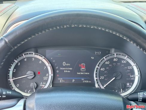 Used 2023 Toyota Highlander XSE image 23