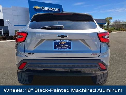 Used 2024 Chevrolet Trax RS FWD image 24