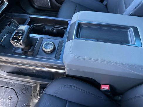 Used 2024 GMC Hummer EV 3X w/ LPO, Illumination Package image 18