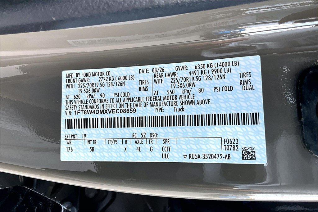 Used 2027 Ford F450 Lariat AWD/4WD image 3