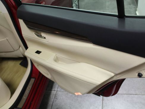 Used 2013 Lexus ES 350 w/ Luxury Pkg image 29