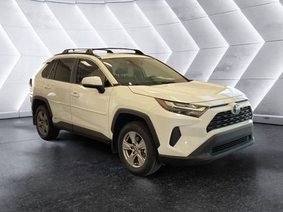 Used 2022 Toyota RAV4 XLE w/ Convenience Package