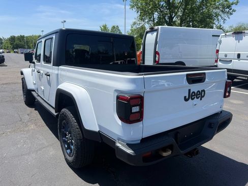 New 2026 Jeep Gladiator Sport AWD/4WD image 5
