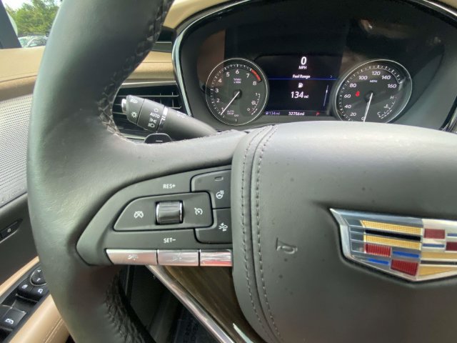 Used 2024 Cadillac XT6 Premium Luxury w/ Platinum Package FWD image 21