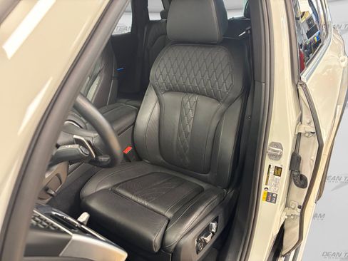 Used 2025 BMW X5 xDrive50e AWD/4WD image 44