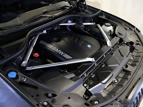 Certified 2025 BMW X7 xDrive40i w/ M Sport Package image 40