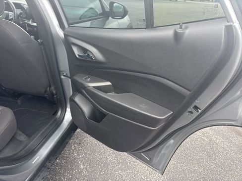Used 2024 Chevrolet Trax LS image 40