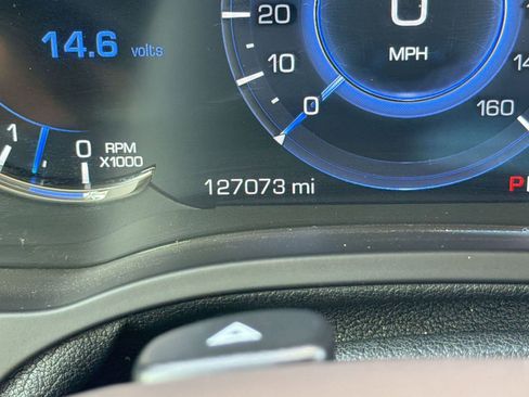 Used 2017 Cadillac Escalade Luxury image 18