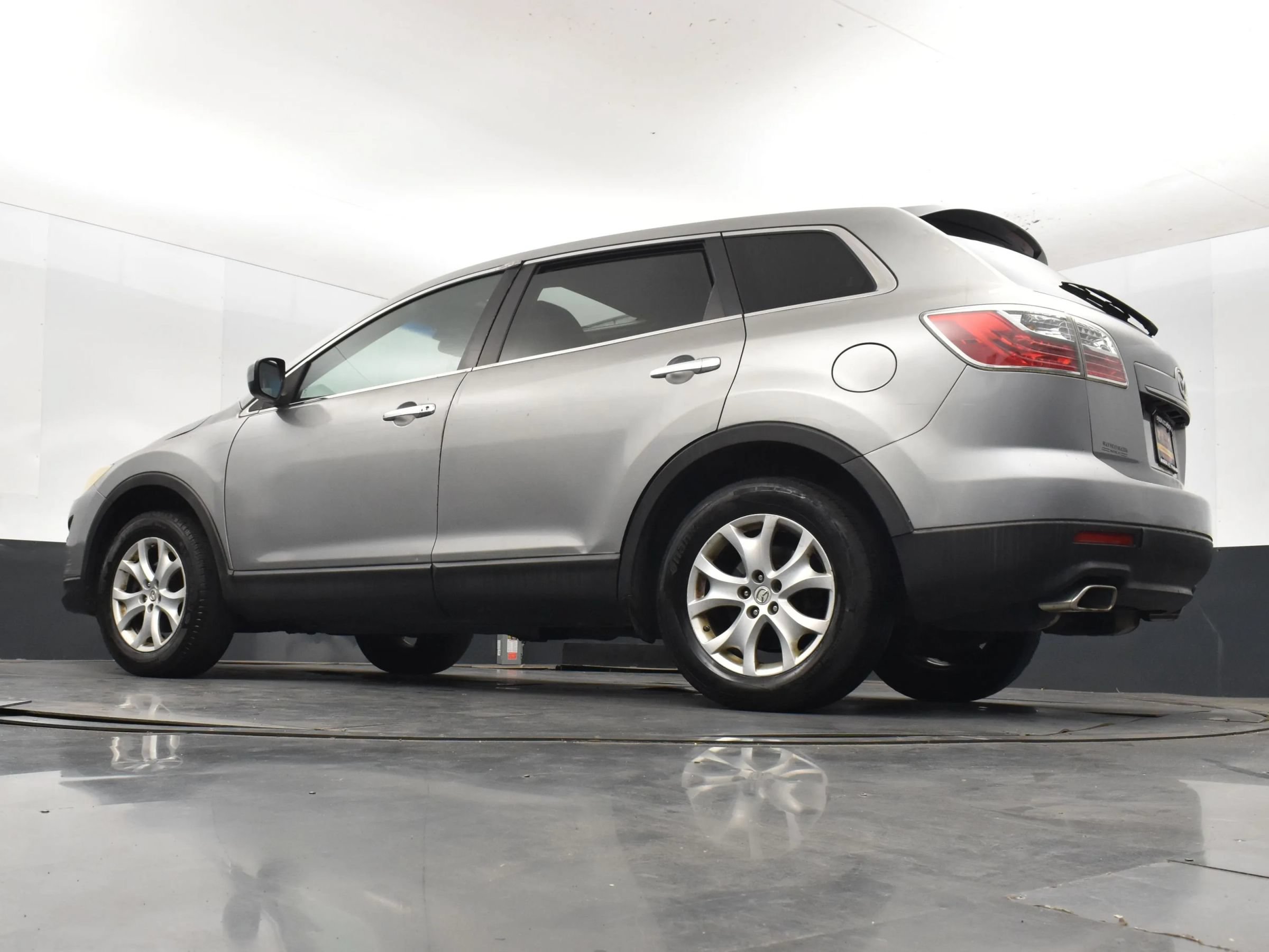 Used 2012 MAZDA CX-9 Touring w/ Moonroof & Bose Audio Pkg AWD/4WD image 12