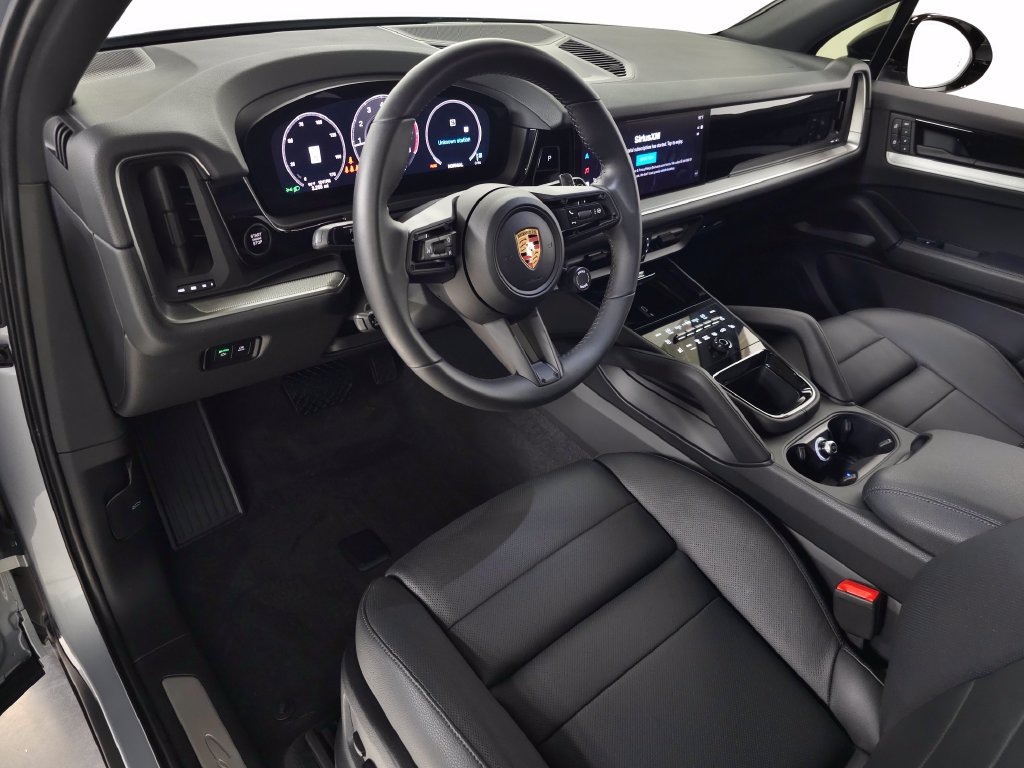 Used 2026 Porsche Cayenne AWD/4WD image 17