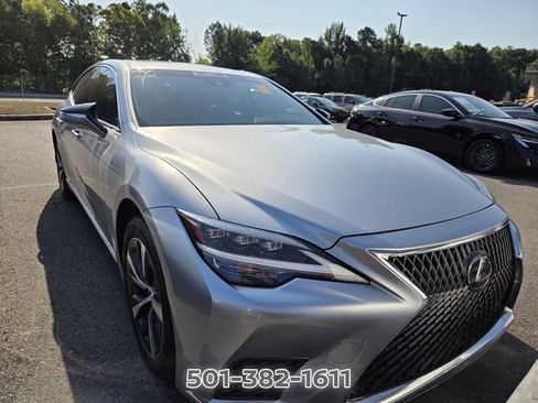 Used 2021 Lexus LS 500 w/ Accessory Package (Z2) RWD image 5